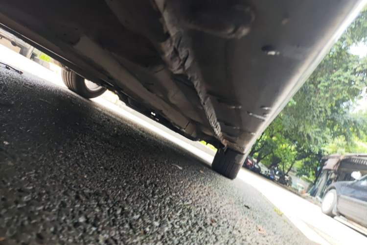 Used BYD Sirui 2013 1.5TID Automatic Prestige Model Chassis Rear Right