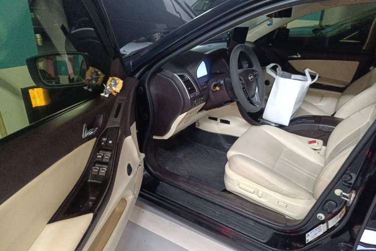 Used BYD Sirui 2013 1.5TID Automatic Prestige Model Driver Seat