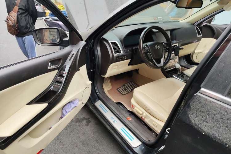 Used BYD Sirui 2013 1.5TID Automatic Prestige Model Driver Seat