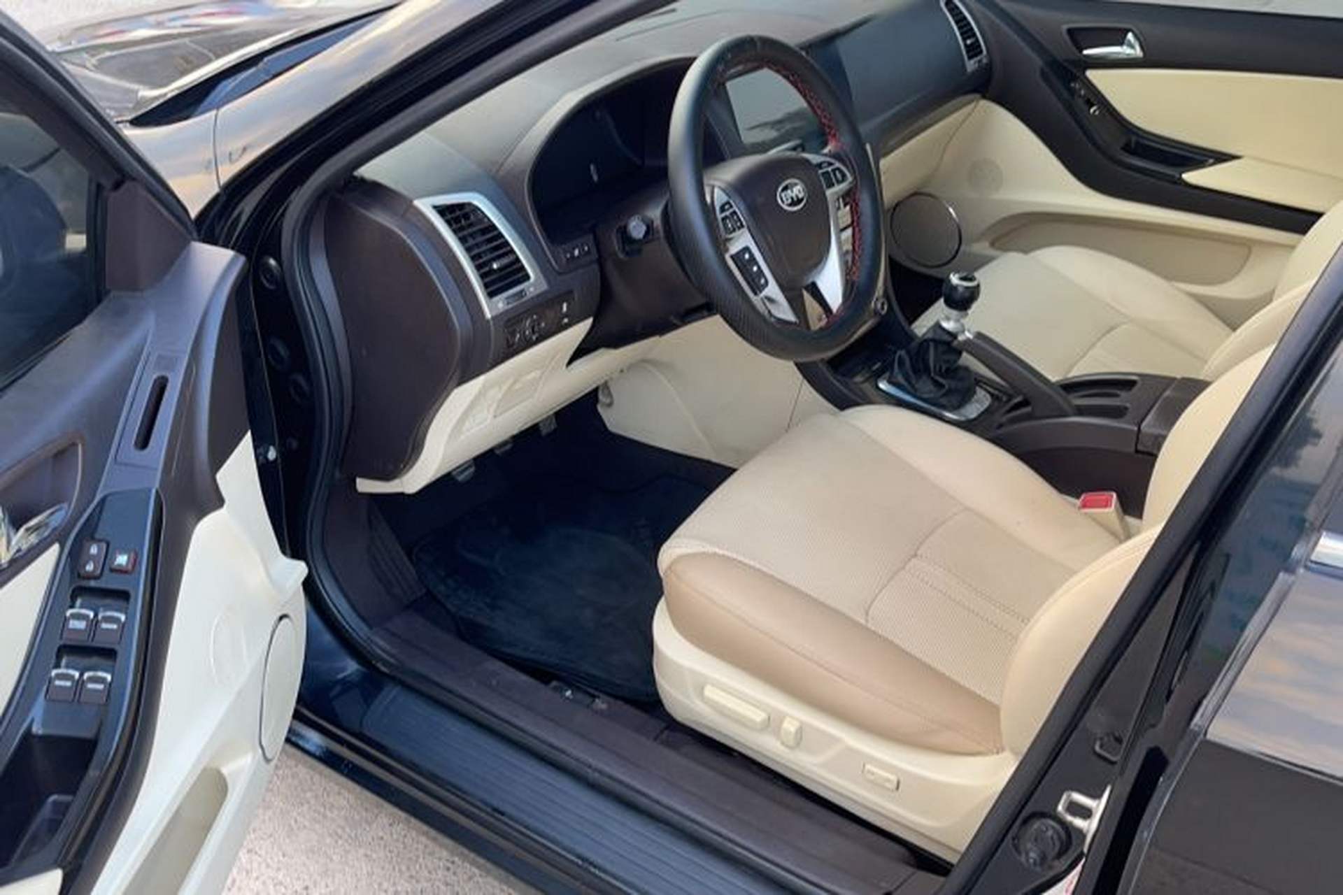 Used BYD Sirui 2013 1.5TI Manual Luxury Model Driver Seat