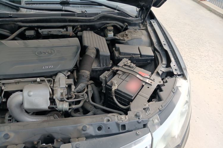 Used BYD Sirui 2013 1.5TID Automatic Prestige Model Engine Bay Left