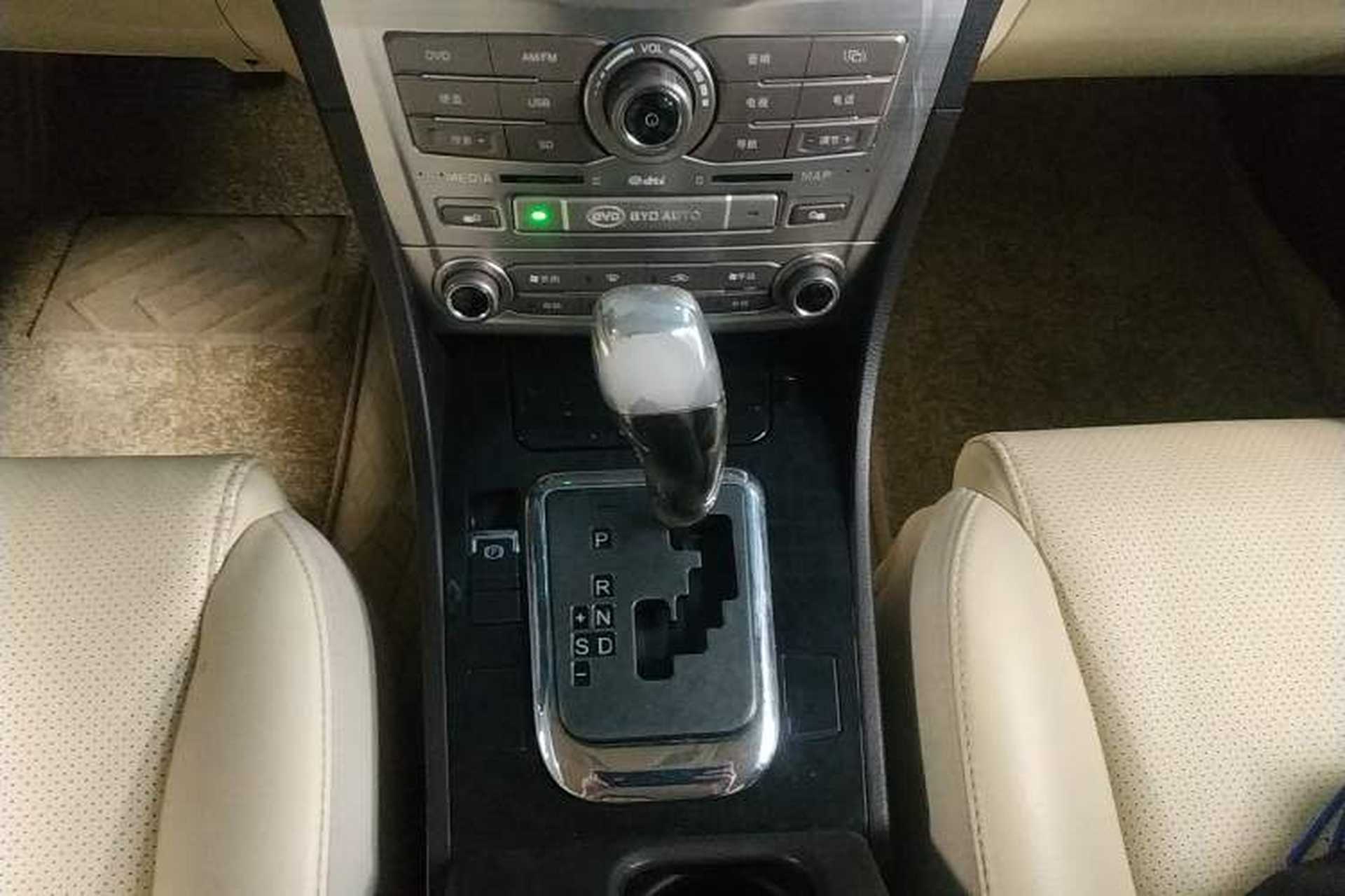 Used BYD Sirui 2013 1.5TID Automatic Prestige Model Gear Lever