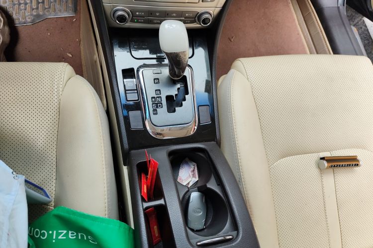 Used BYD Sirui 2013 1.5TID Automatic Prestige Model Gear Lever