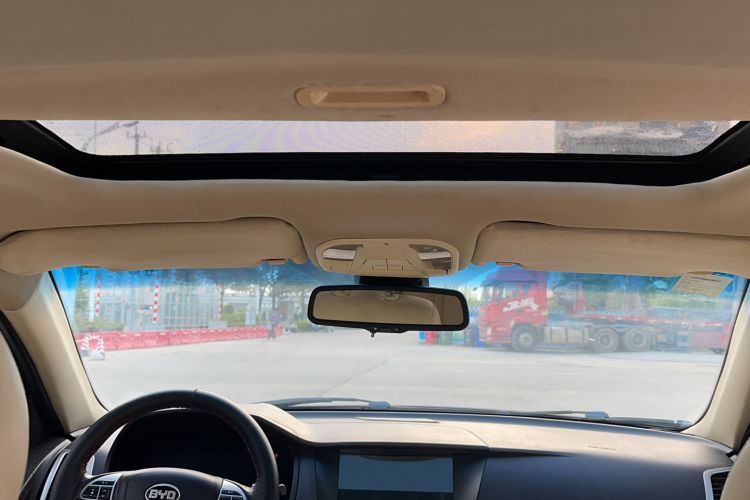 Used BYD Sirui 2013 1.5TI Manual Luxury Model Headliner