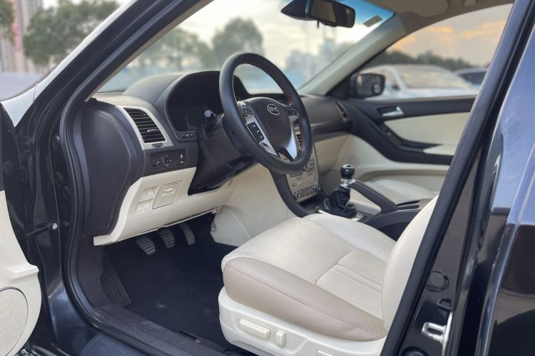 Used BYD Sirui 2013 1.5TI Manual Luxury Model Left Front Seat