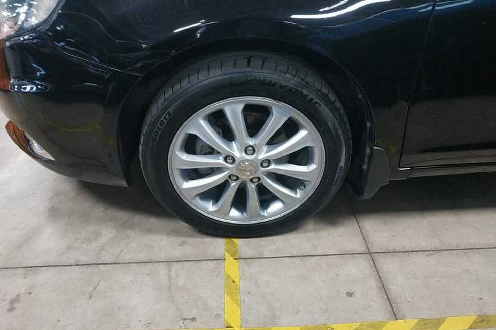 Used BYD Sirui 2013 1.5TID Automatic Prestige Model Left Front Wheel Hub