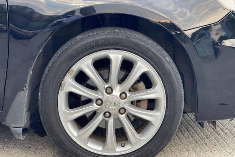 Used BYD Sirui 2013 1.5TI Manual Luxury Model Left Front Wheel Hub