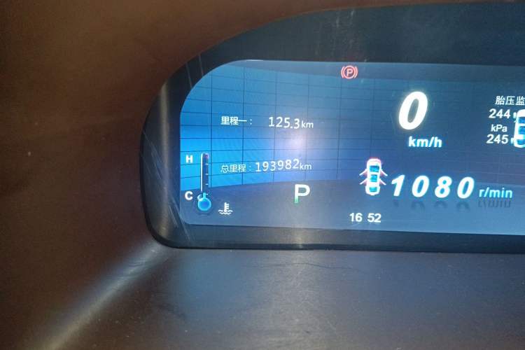Used BYD Sirui 2013 1.5TID Automatic Prestige Model Odometer Close Up