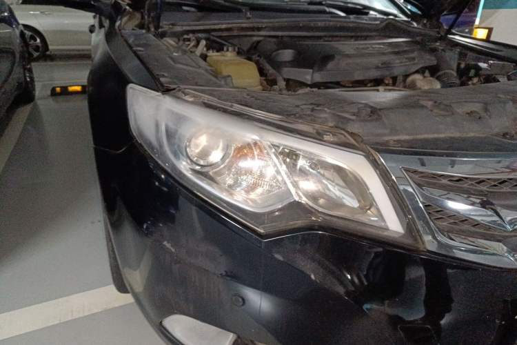 Used BYD Sirui 2013 1.5TID Automatic Prestige Model Right Front Headlight