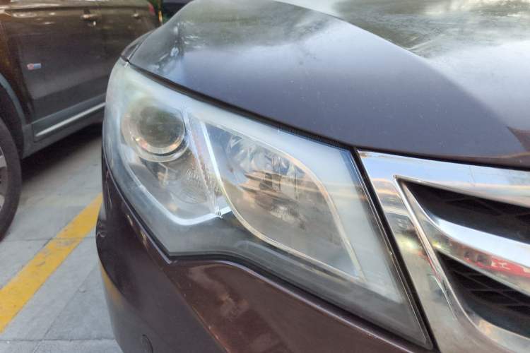 Used BYD Sirui 2013 1.5TID Automatic Luxury Model Right Front Headlight