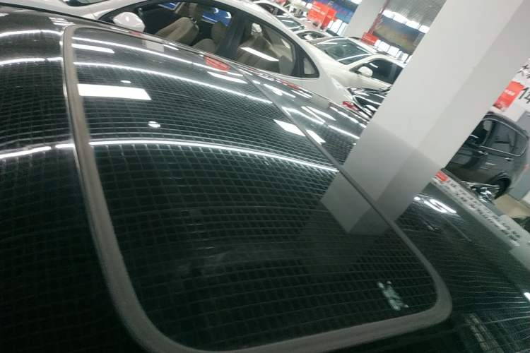 Used BYD Sirui 2013 1.5TID Automatic Prestige Model Roof