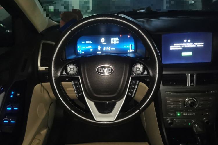 Used BYD Sirui 2013 1.5TID Automatic Prestige Model Steering Wheel
