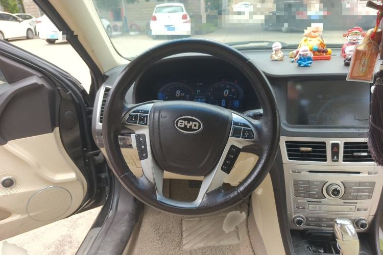 Used BYD Sirui 2013 1.5TID Automatic Prestige Model Steering Wheel