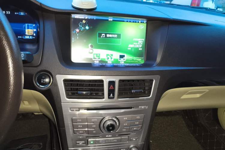 Used BYD Sirui 2013 1.5TI Manual Luxury Model Audio And AC Panel
