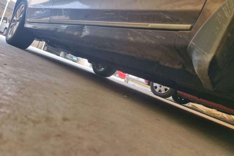 Used BYD Sirui 2013 1.5TID Automatic Prestige Model Chassis Front Right