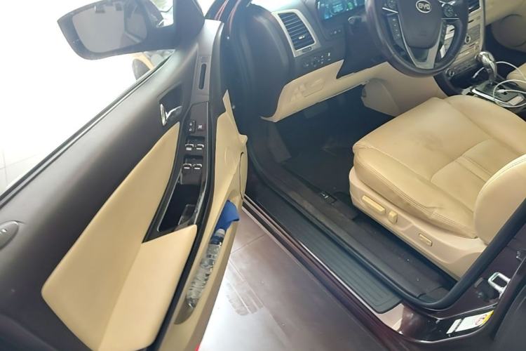 Used BYD Sirui 2013 1.5TID Automatic Prestige Model Driver Seat