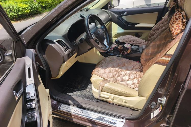 Used BYD Sirui 2013 1.5TI Manual Luxury Model Driver Seat