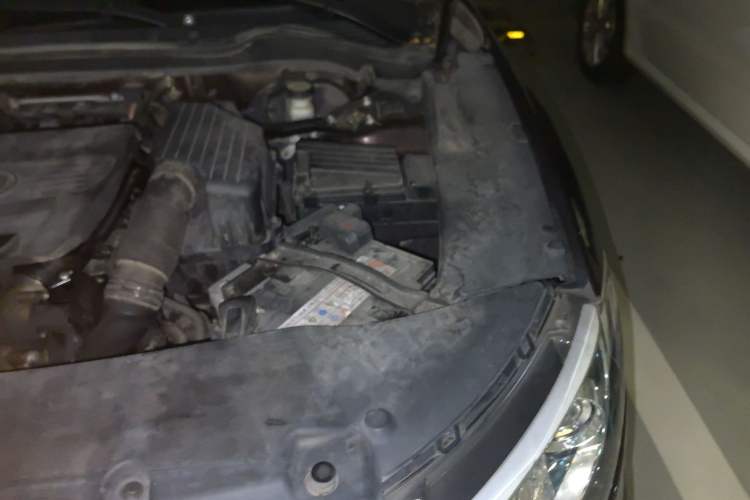 Used BYD Sirui 2013 1.5TID Automatic Prestige Model Engine Bay Left