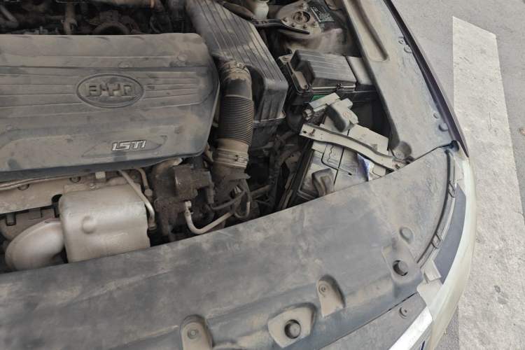 Used BYD Sirui 2013 1.5TI Manual Luxury Model Engine Bay Left
