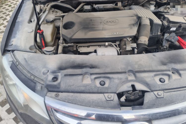 Used BYD Sirui 2013 1.5TI Manual Luxury Model Engine Bay Right