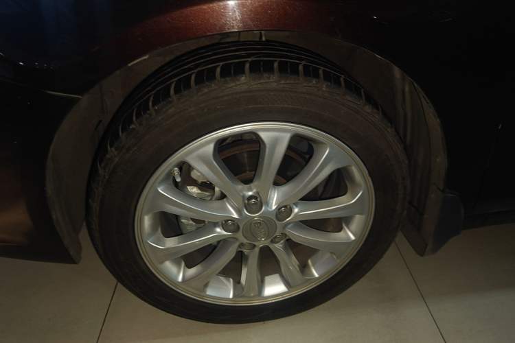 Used BYD Sirui 2013 1.5TID Automatic Prestige Model Exterior 4