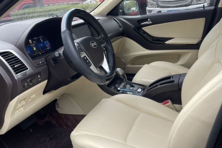 Used BYD Sirui 2013 1.5TID Automatic Prestige Model Exterior 8