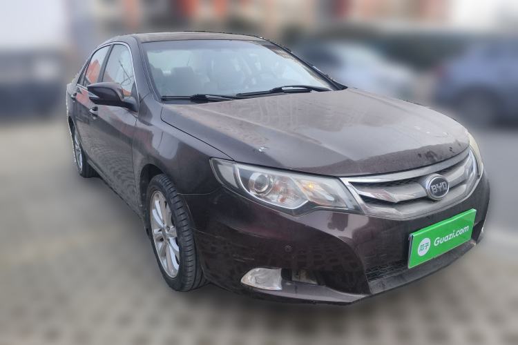 Used BYD Sirui 2013 1.5TI Manual Luxury Model Front Right 45 Deg