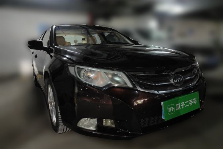 Used BYD Sirui 2013 1.5TID Automatic Prestige Model Front Right 45 Deg