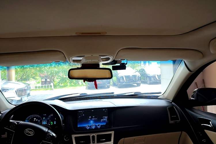 Used BYD Sirui 2013 1.5TID Automatic Prestige Model Headliner