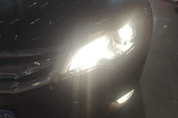 Used BYD Sirui 2013 1.5TID Automatic Prestige Model Left Front Headlight
