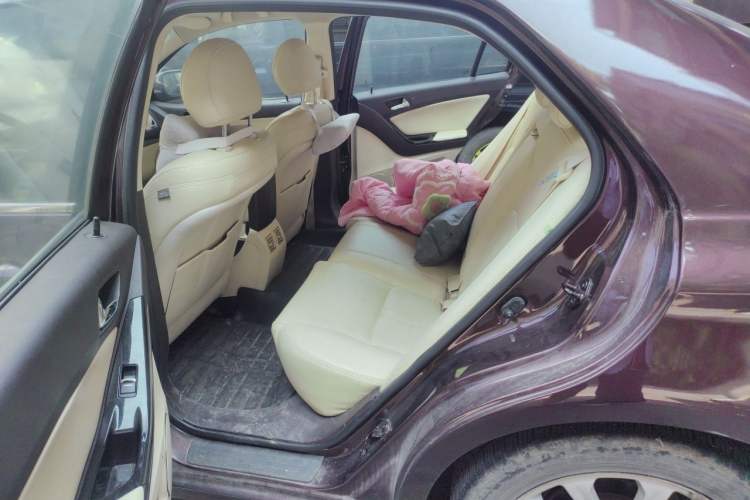 Used BYD Sirui 2013 1.5TID Automatic Prestige Model Left Rear Seat