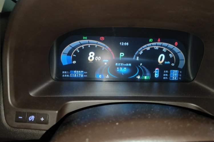 Used BYD Sirui 2013 1.5TID Automatic Prestige Model Odometer Close Up