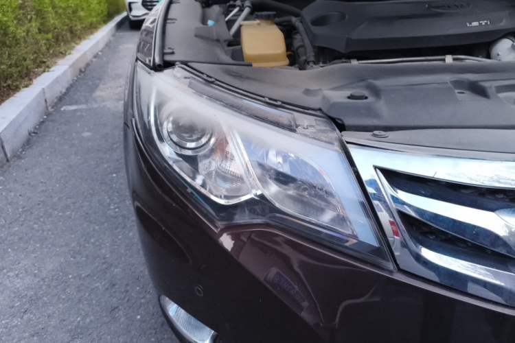 Used BYD Sirui 2013 1.5TI Manual Luxury Model Right Front Headlight