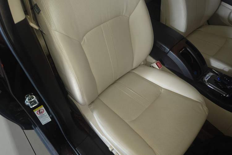 Used BYD Sirui 2013 1.5TID Automatic Prestige Model Right Front Seat