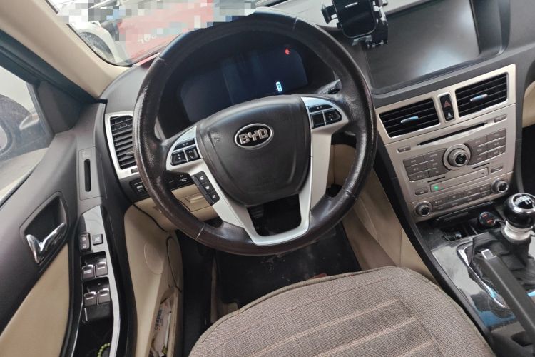 Used BYD Sirui 2013 1.5TI Manual Luxury Model Steering Wheel