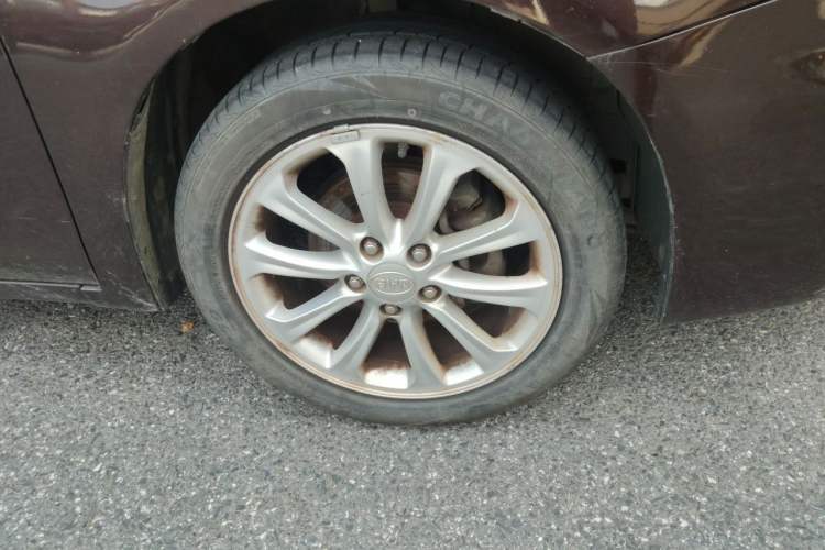 Used BYD Sirui 2013 1.5TID Automatic Prestige Model Right Front Wheel Hub