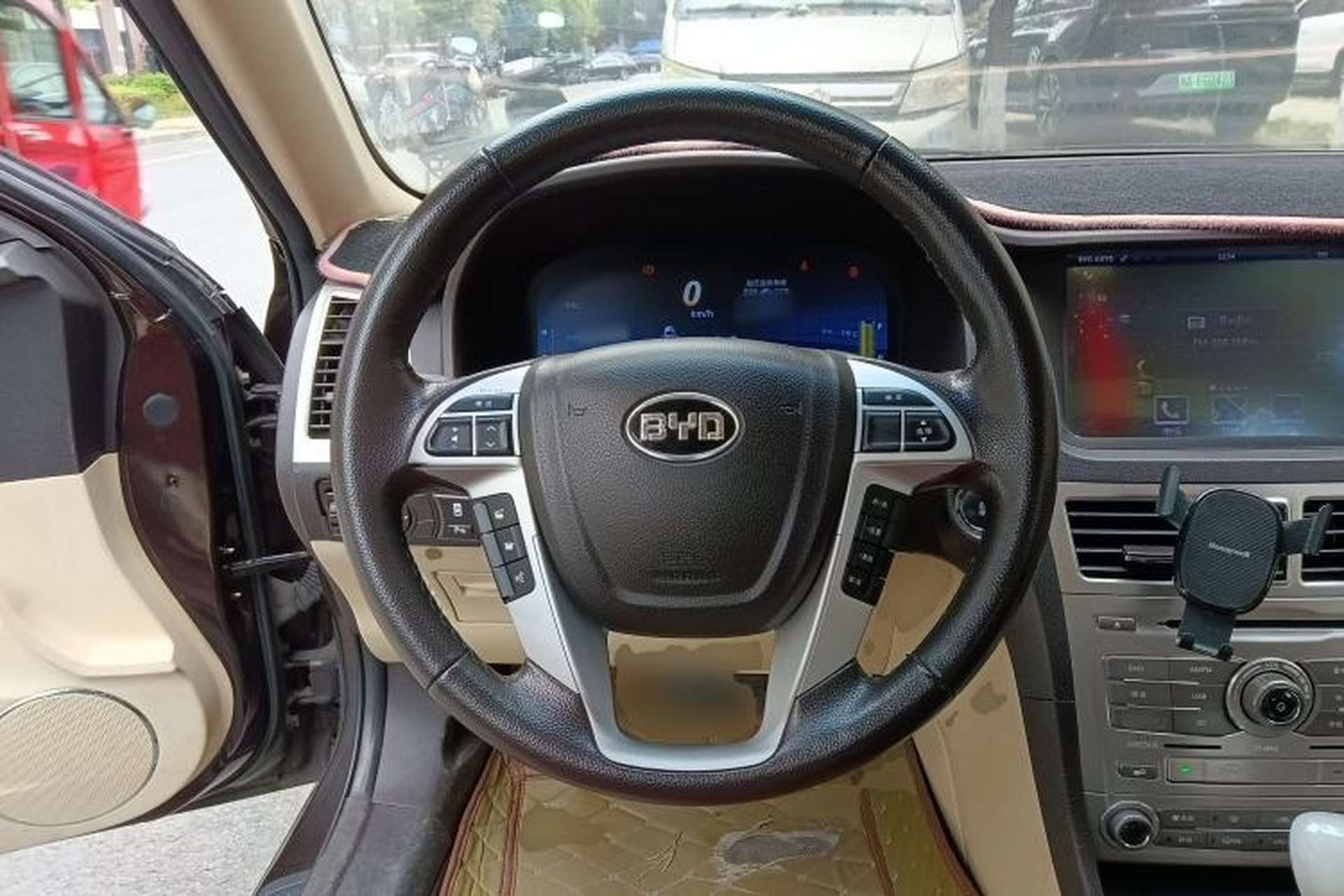 Used BYD Sirui 2013 1.5TID Automatic Prestige Model Steering Wheel