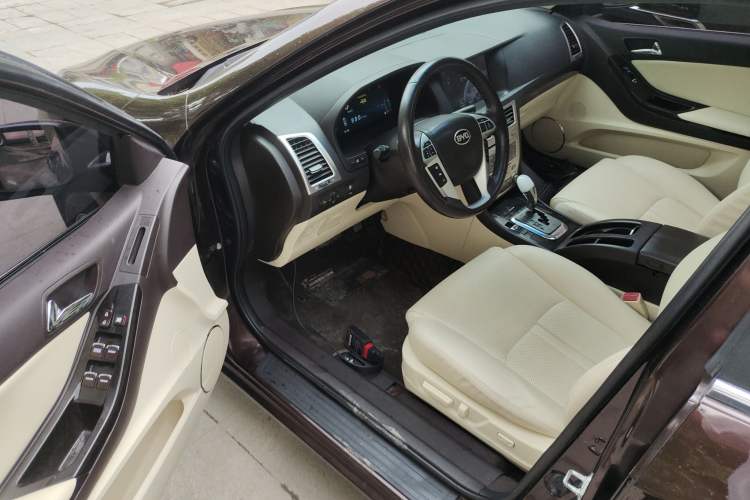 Used BYD Sirui 2013 1.5TID Automatic Prestige Model Driver Seat