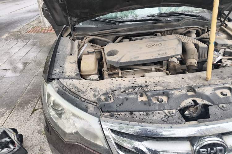Used BYD Sirui 2013 1.5TID Automatic Prestige Model Engine Bay Right