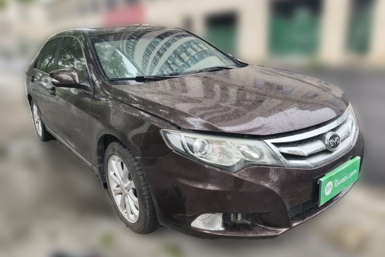 Used BYD Sirui 2013 1.5TID Automatic Prestige Model Front Right 45 Deg