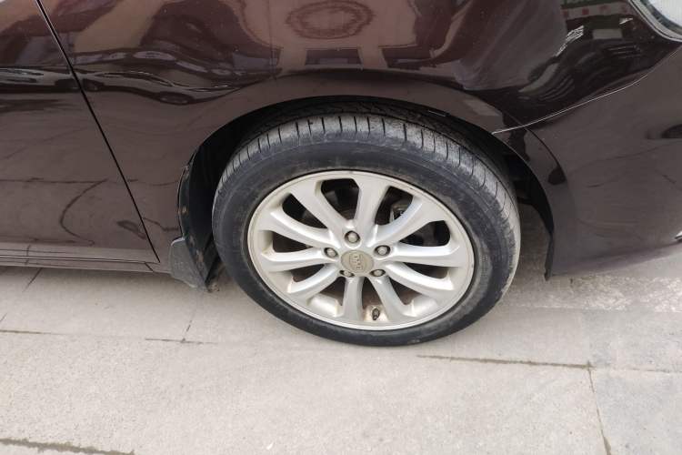 Used BYD Sirui 2013 1.5TID Automatic Prestige Model Right Front Wheel Hub