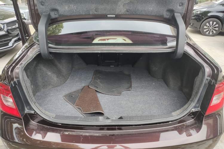 Used BYD Sirui 2013 1.5TID Automatic Prestige Model Trunk