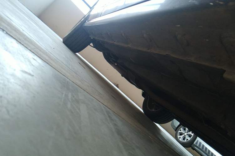 Used BYD Sirui 2013 1.5TI Manual Luxury Model Chassis Front Right