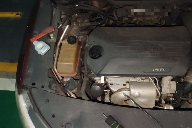 Used BYD Sirui 2013 1.5TI Manual Luxury Model Engine Bay Right