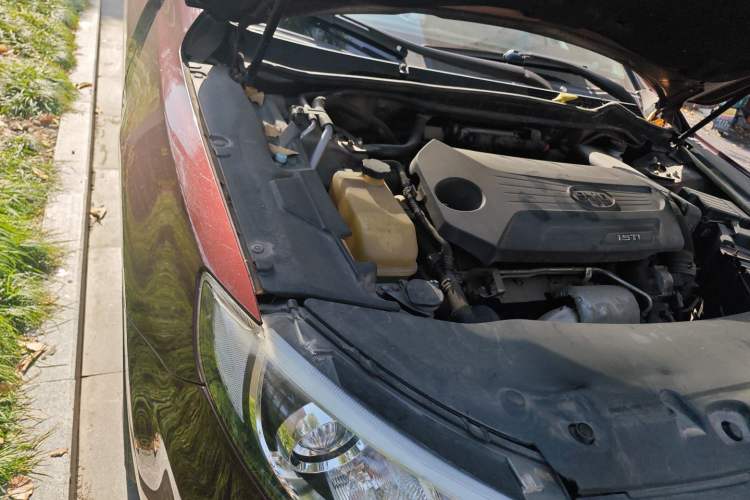 Used BYD Sirui 2013 1.5TI Manual Luxury Model Engine Bay Right