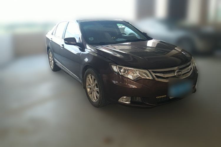 Used BYD Sirui 2013 1.5TI Manual Luxury Model Front Right 45 Deg