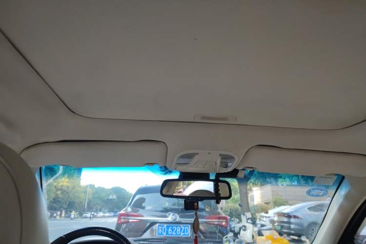 Used BYD Sirui 2013 1.5TID Automatic Prestige Model Headliner