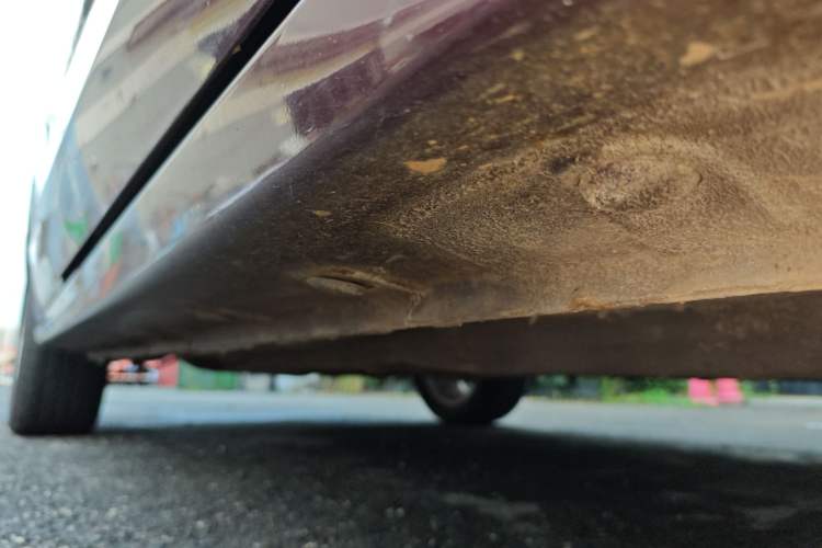 Used BYD Sirui 2013 1.5TID Automatic Prestige Model Right Side Sill