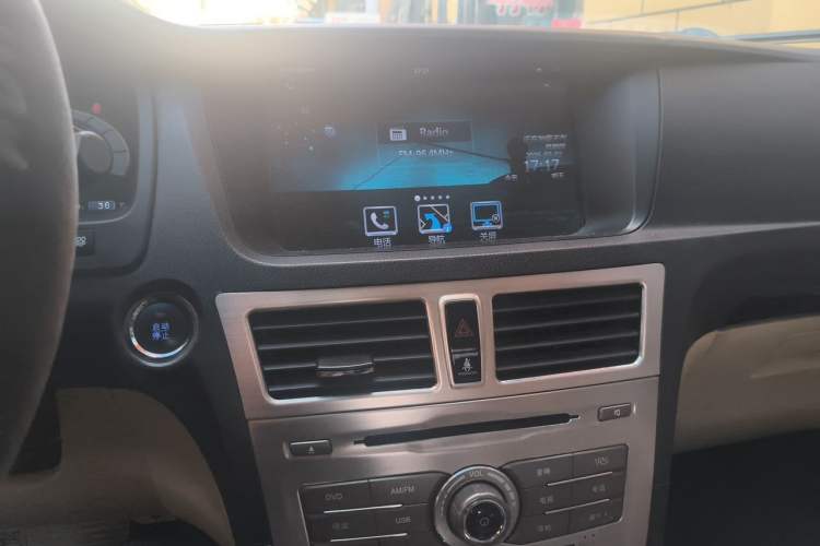 Used BYD Sirui 2013 1.5TID Automatic Prestige Model Audio And AC Panel