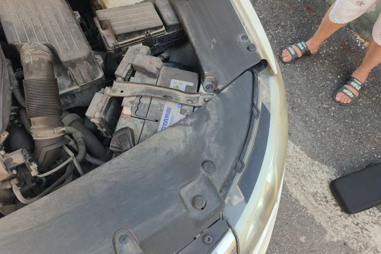 Used BYD Sirui 2013 1.5TID Automatic Prestige Model Engine Bay Left